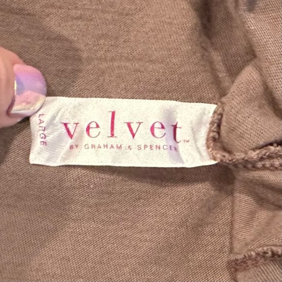 Women’s Tan Velvet by Graham & Spencer Short-Sleeve Fitted Tee , Size L - Picture 4 of 8